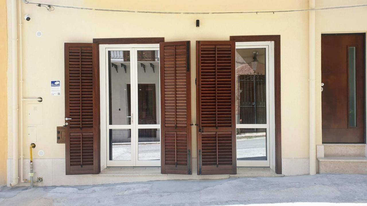 Mami Holiday House 卡斯泰拉马莱 外观 照片